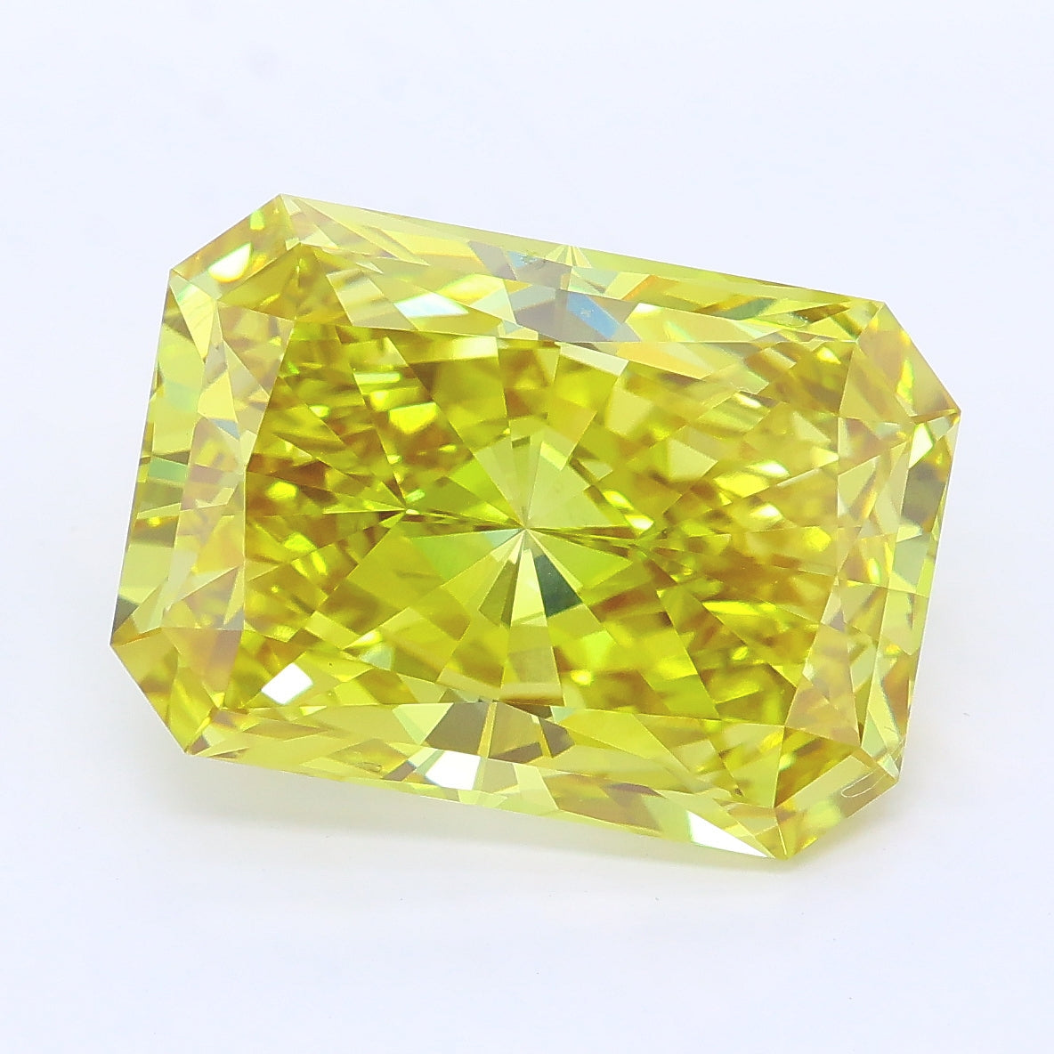 7.23 ct Fancy Vivid Yellow Radiant Lab Grown Diamond · VVS2 · IGI Certified